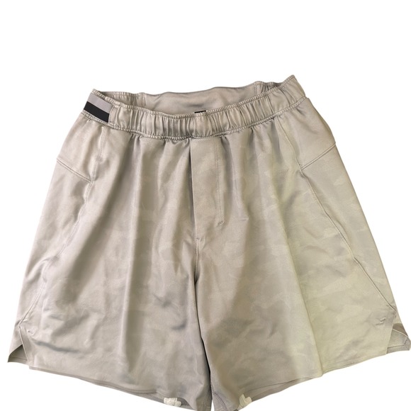 Lululemon‎ Mens Training Shorts Camo Lightweight Athletic Gym Running Size S